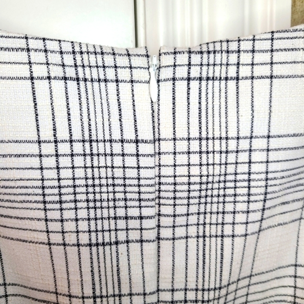 NWT Ann Taylor Plaid Career Top Size 6P - Picture 6 of 9